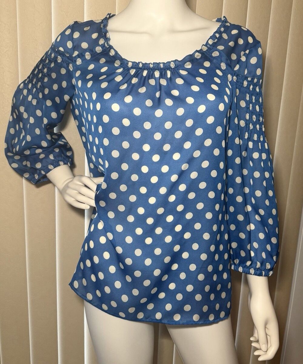 Outback Red Women’s M Blue White Polka Dot Blouse Pintuck 3/4 Balloon Sleeves